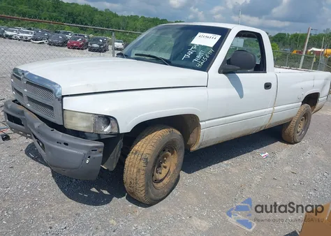 2001 Dodge Ram 1500 St/Ws из США, поврежденный, VIN 1B7HC16X61S748097